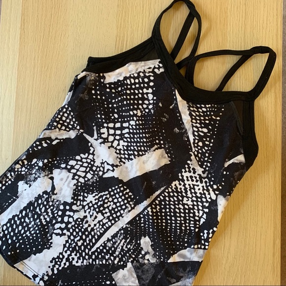 Lululemon Free Flowing Pattern Tank - Picture 1 of 3